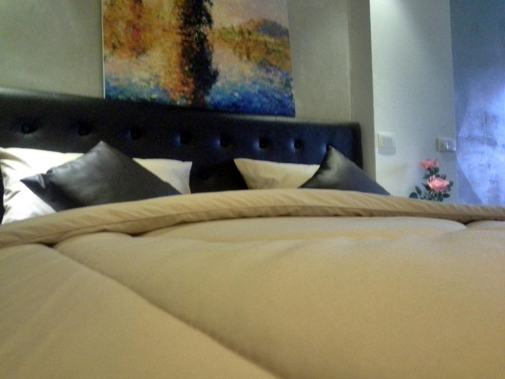 Thongtha Residence - Suvarnabhumi Airport Banguecoque Quarto foto