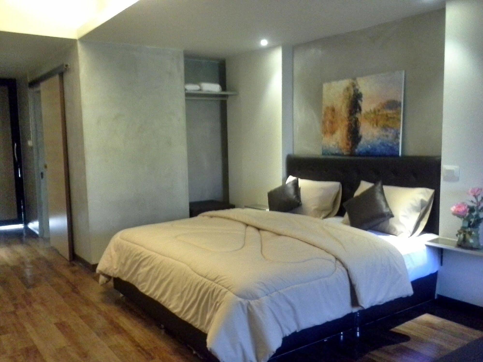 Thongtha Residence - Suvarnabhumi Airport Banguecoque Exterior foto